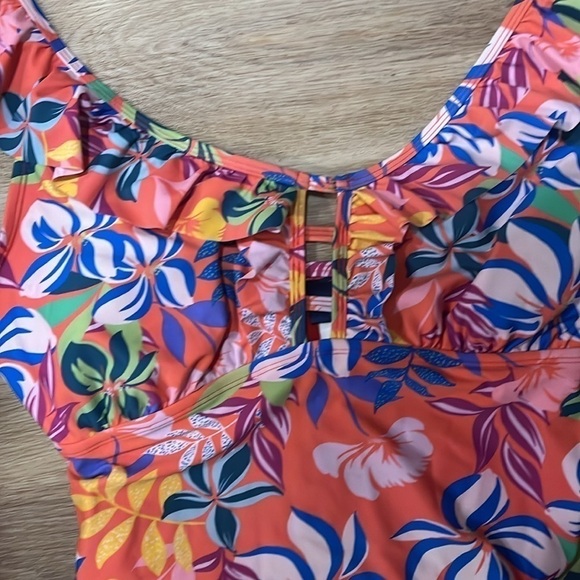 Caribbean Joe Ruffle Sleeve Adjustable Strap Coral Orange Floral Swimsuit 14 - Picture 5 of 9